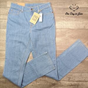 L.L.Bean True Shape Favorite Fit Slim Leg Jeans Size 8 Tall